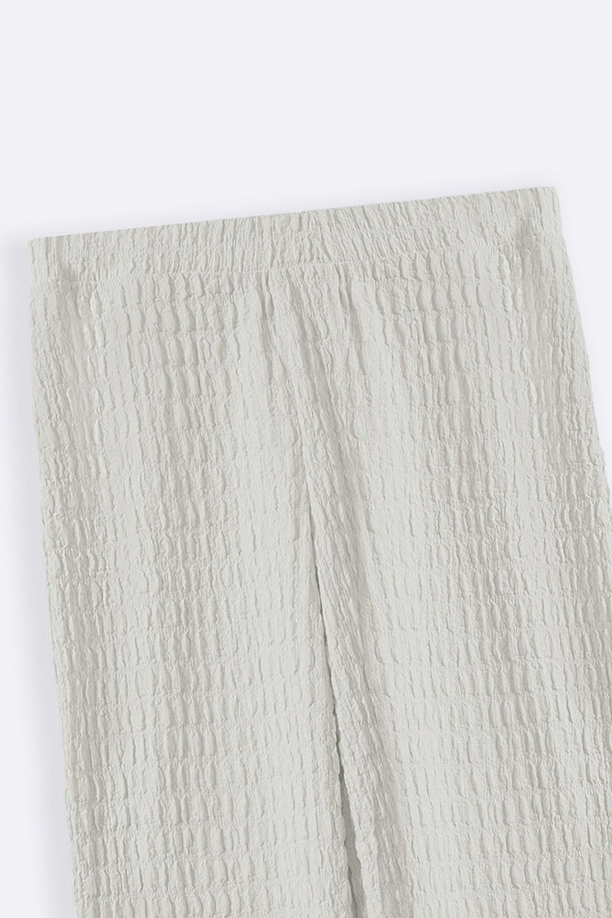 WHITE BUBBLE CRINKLE PANTS