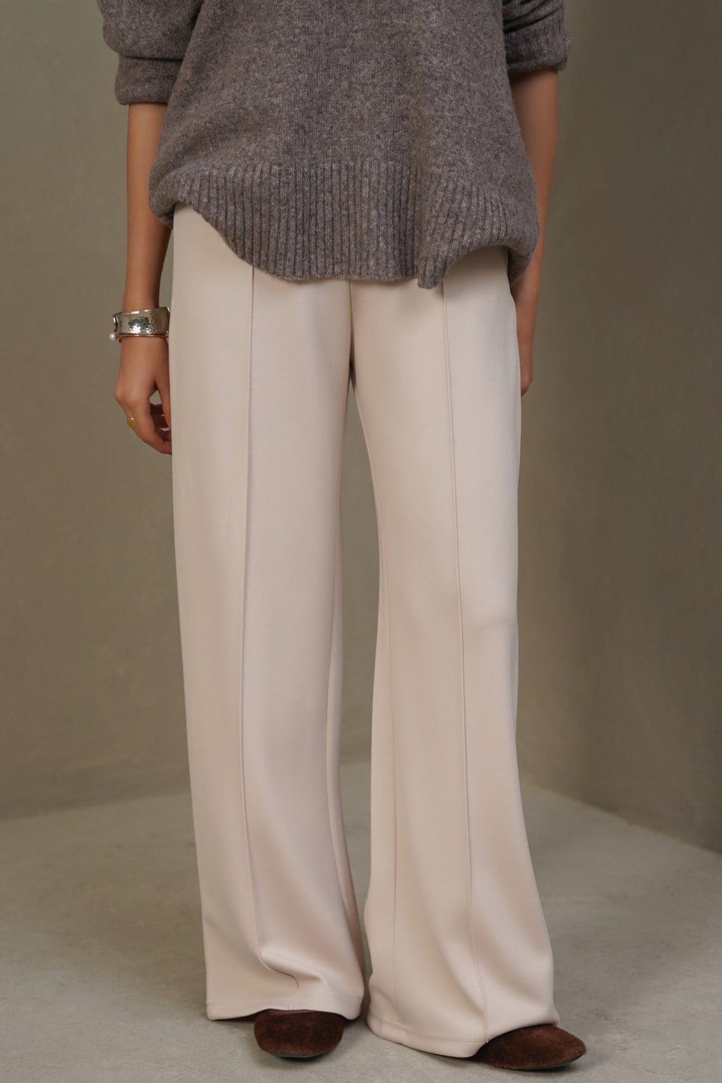 BEIGE STRAIGHT LOOSE TROUSERS