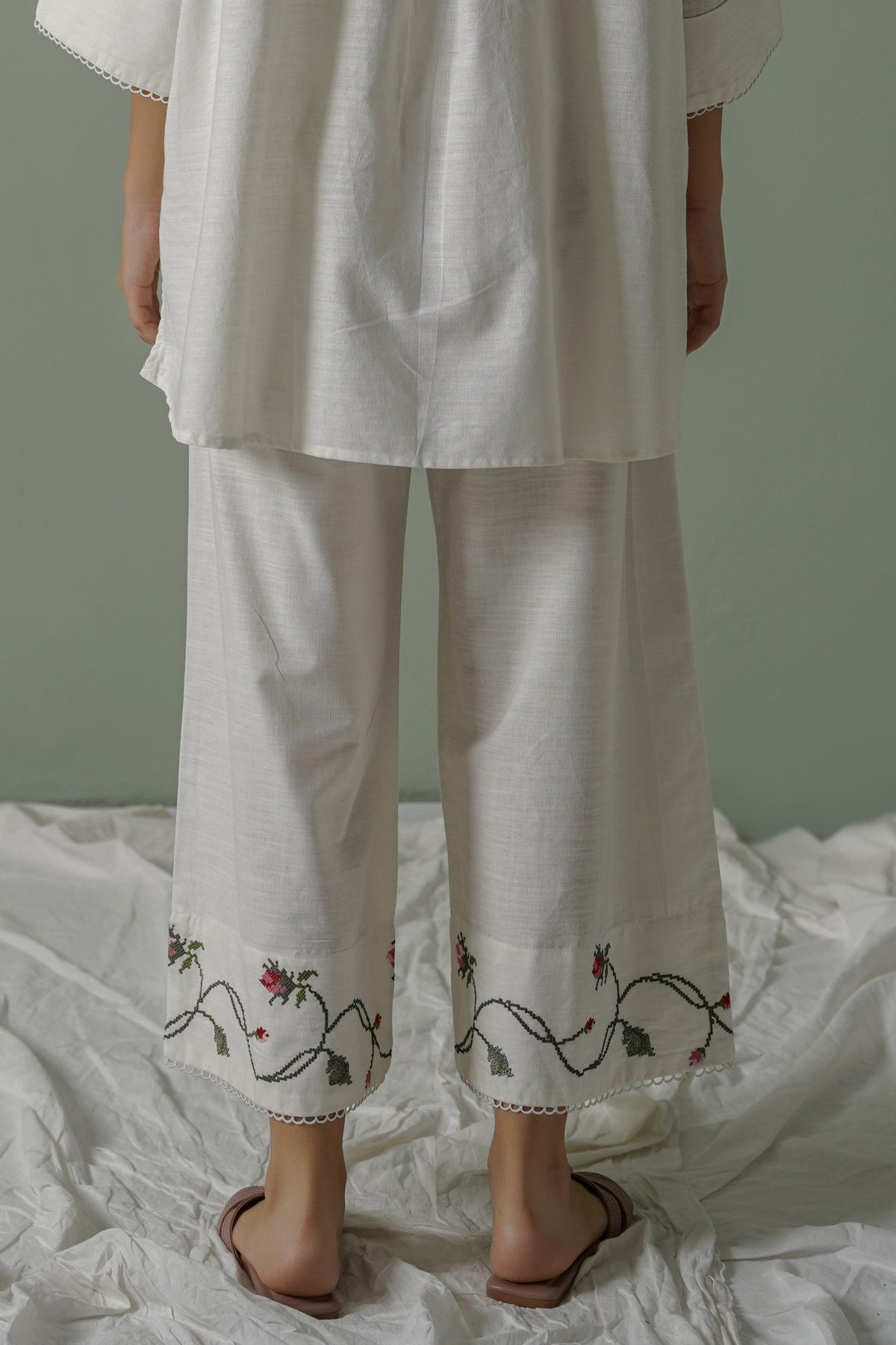 WHITE ROSATINI PANTS