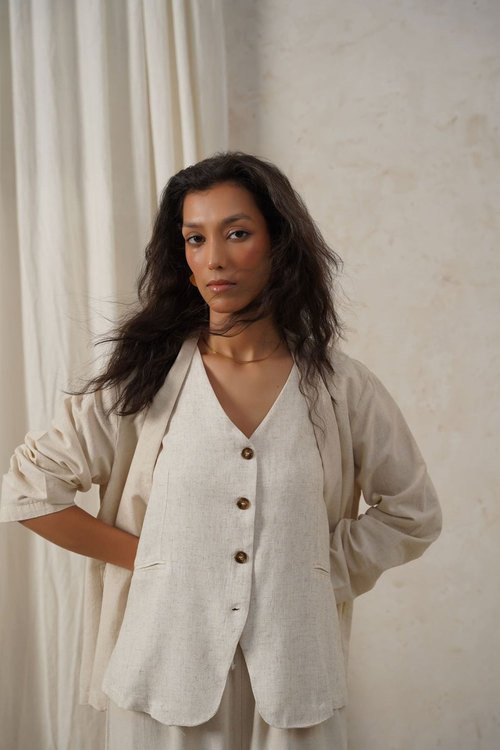 BEIGE CASUAL LINEN VEST