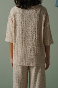 BEIGE BUBBLE CRINKLE TEE