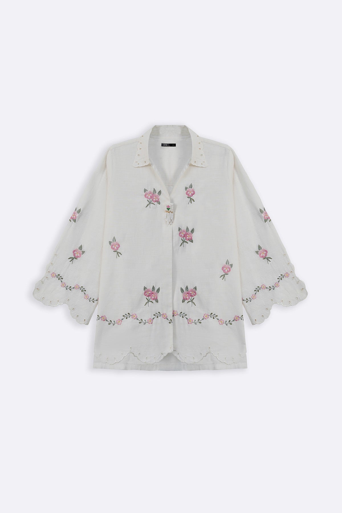 WHITE PEONY SHIRT WITH HANDMADE BROOCH