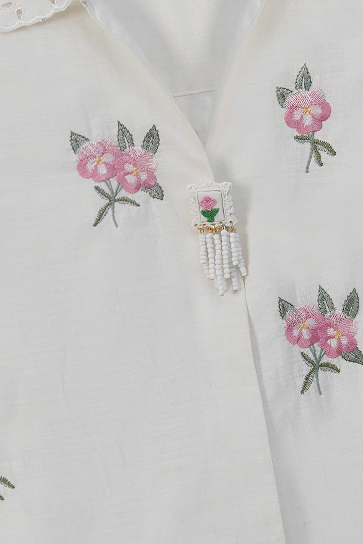 WHITE PEONY SHIRT WITH HANDMADE BROOCH