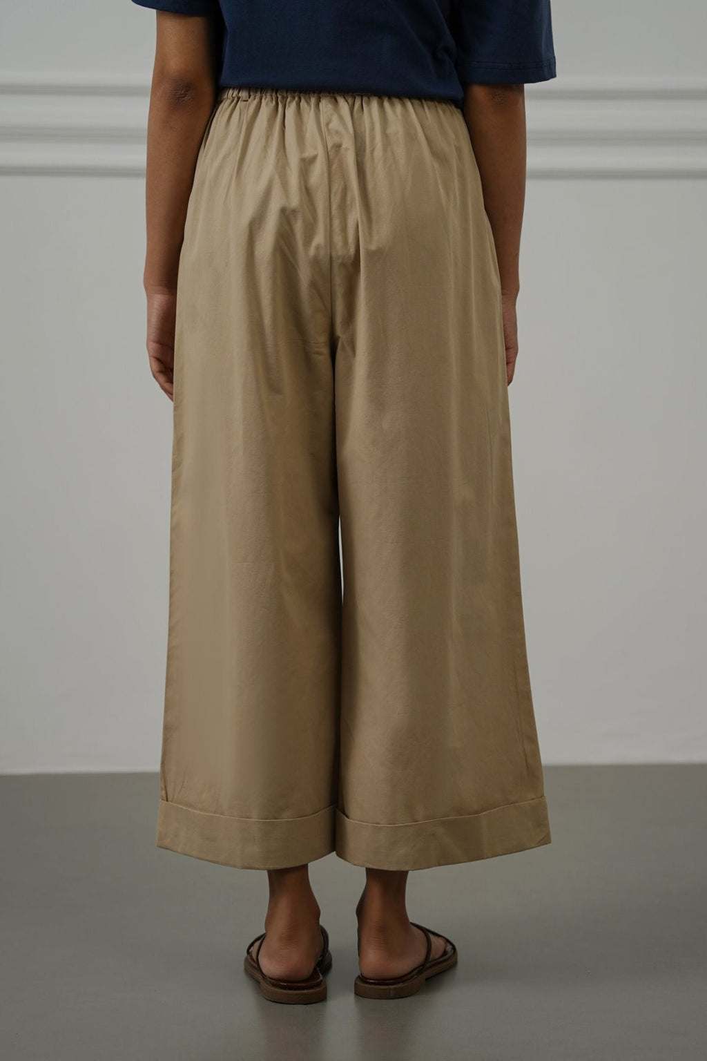BEIGE POPLIN TURN UP PANTS