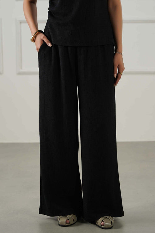 BLACK BASIC STRAIGHT PANTS