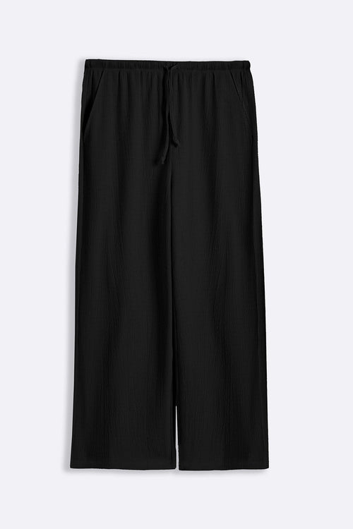 BLACK BASIC STRAIGHT PANTS