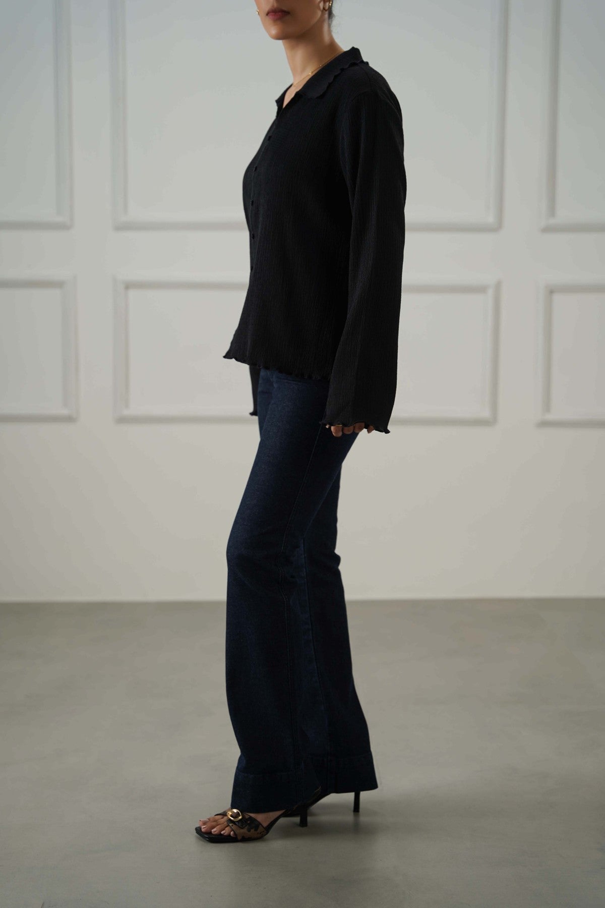 MID-RISE KICK FLARE JEANS