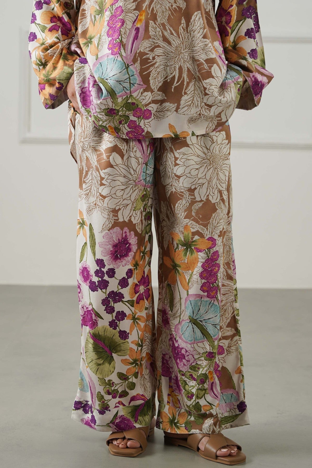 BEIGE GARDEN KALEIDOSCOPE PANTS