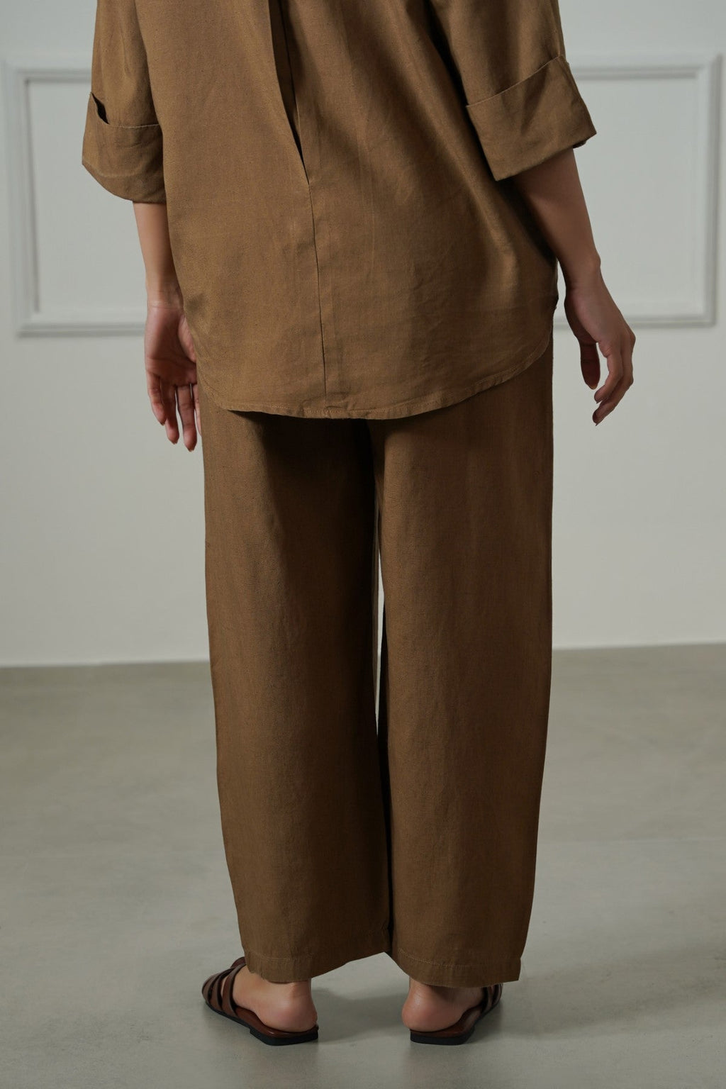 BROWN LYOCELL LINEN EASE PANTS