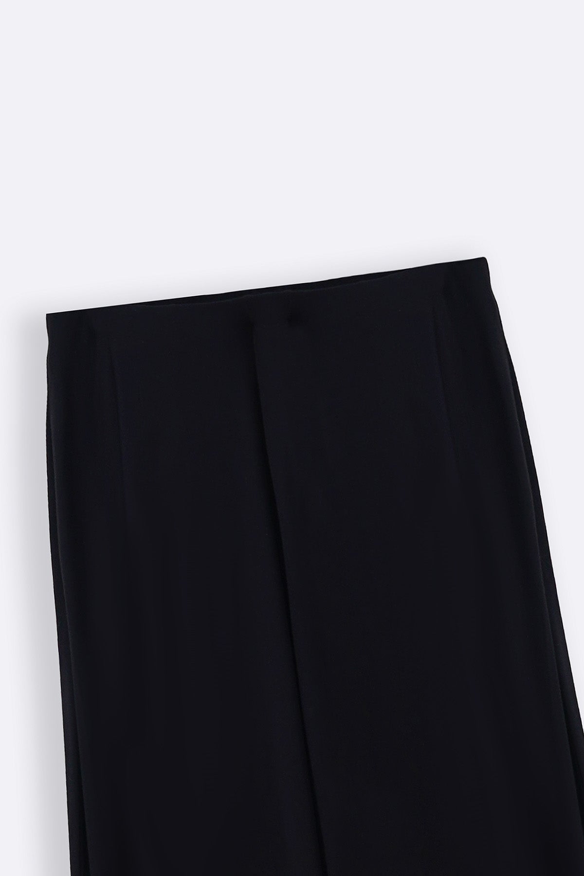BLACK MODAL FLOWY PANTS