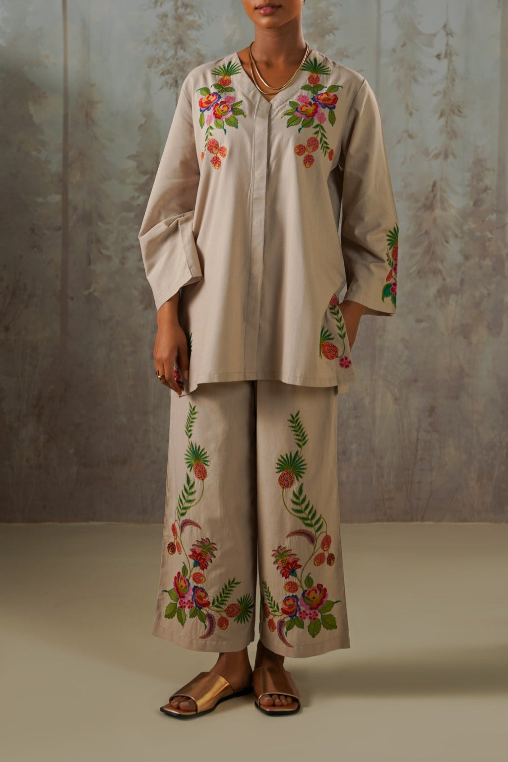 BEIGE TROPICAL ESCAPE BRODERIE CULOTTES
