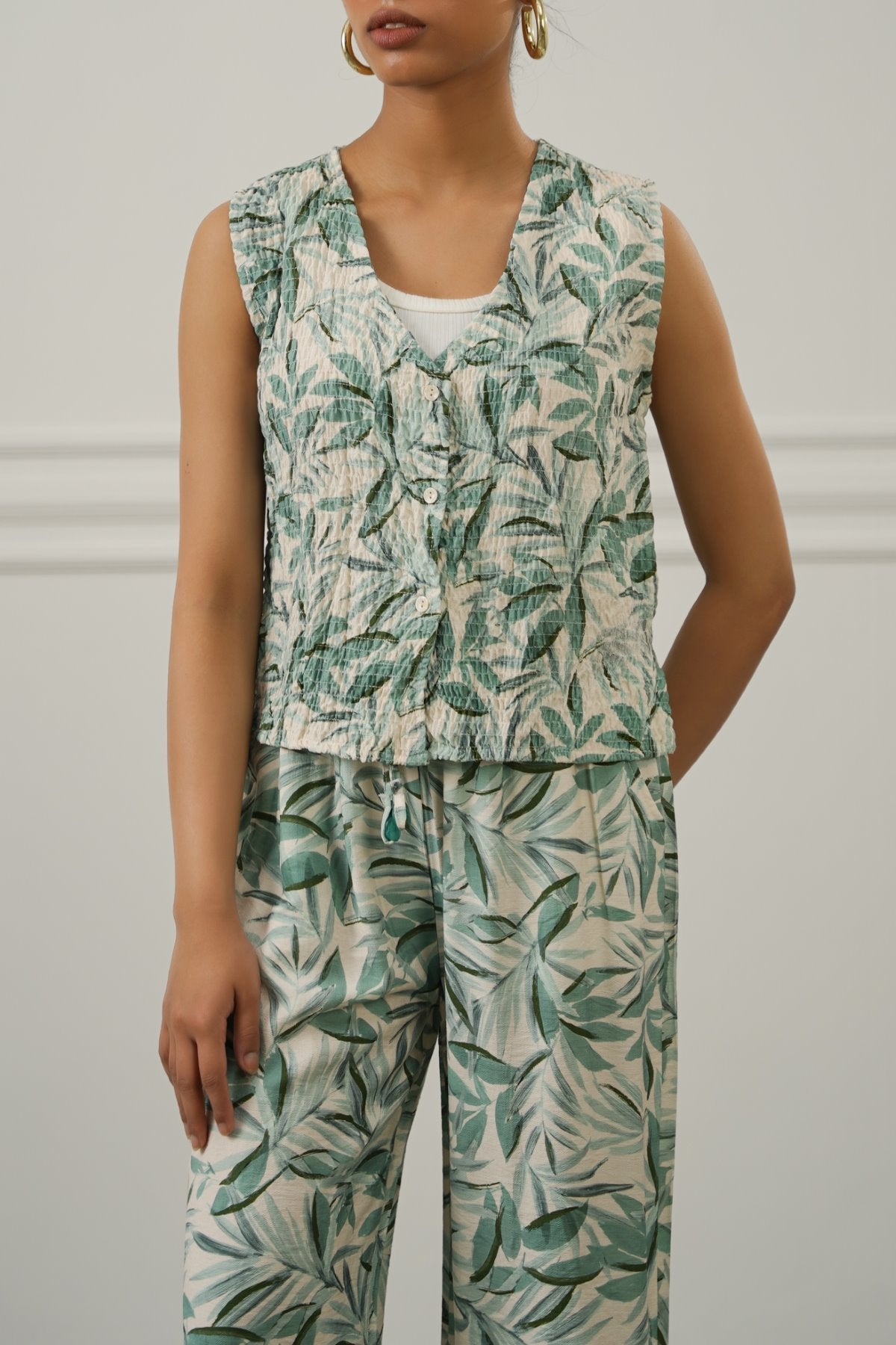 GREEN BAMBOO SMOCKED VEST