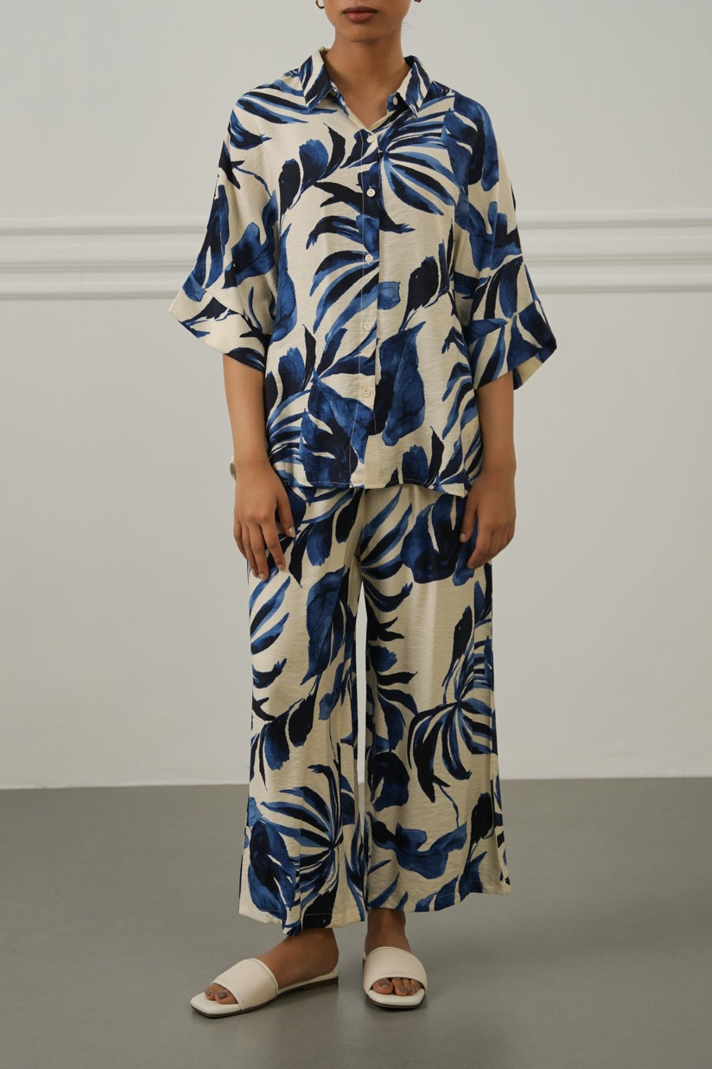 BLUE INDIGO PALM RESORT SHIRT