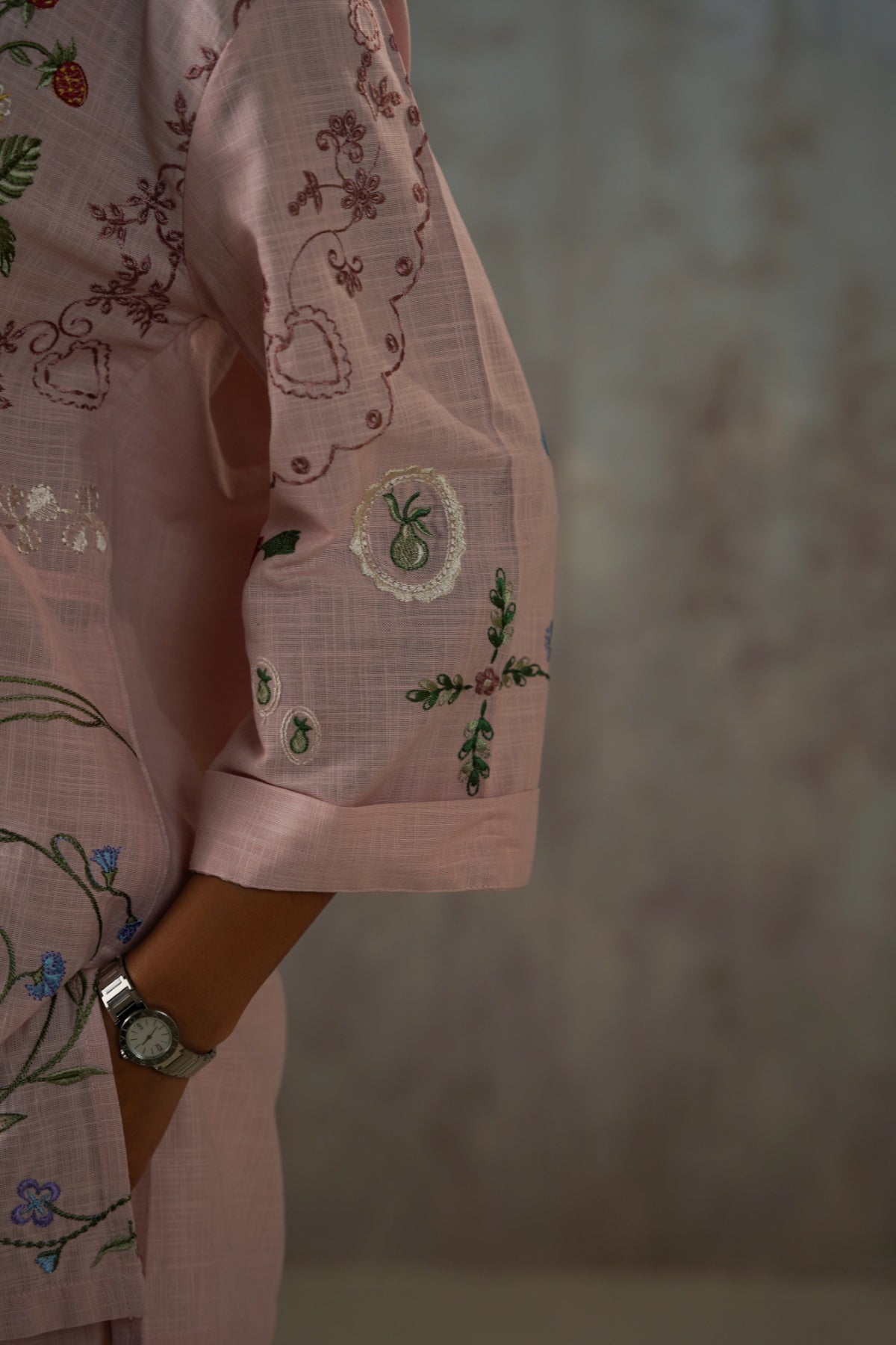 LIGHT PINK PINK BERRY BUTTON DOWN