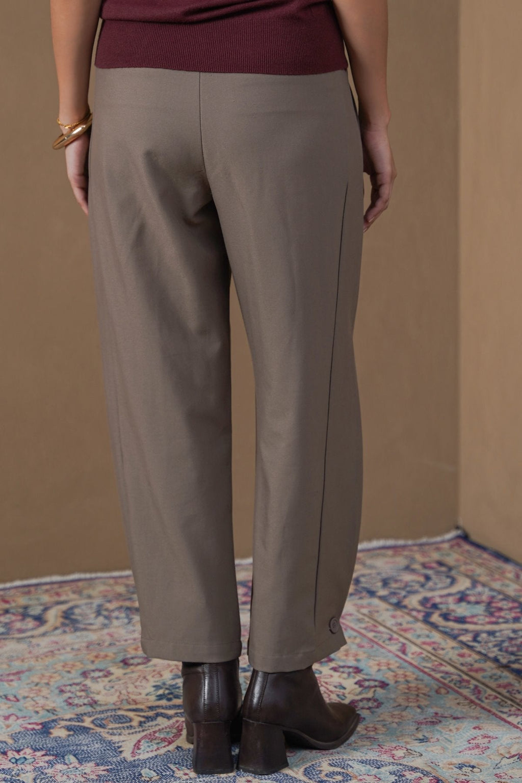 TAUPE BARREL TROUSERS