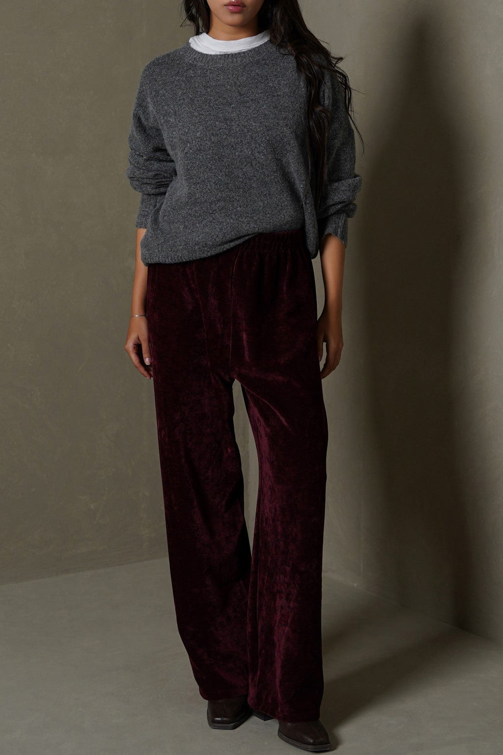 GREY FINE KNIT SWEATER