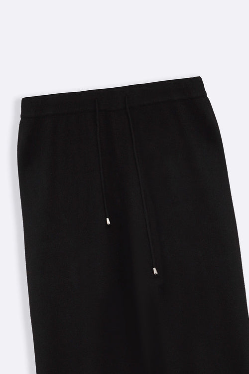 BLACK BUTTON KNIT PANT