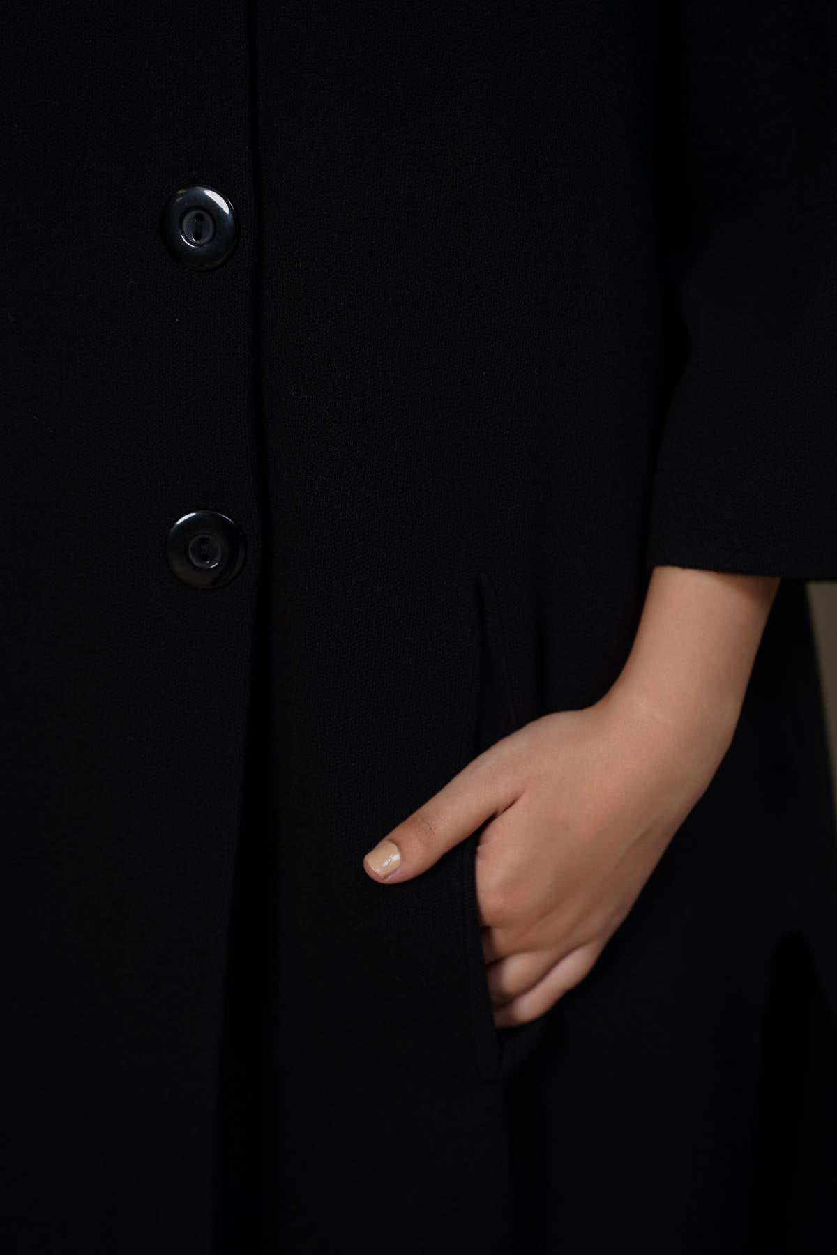 BLACK BUTTON KNIT PANT