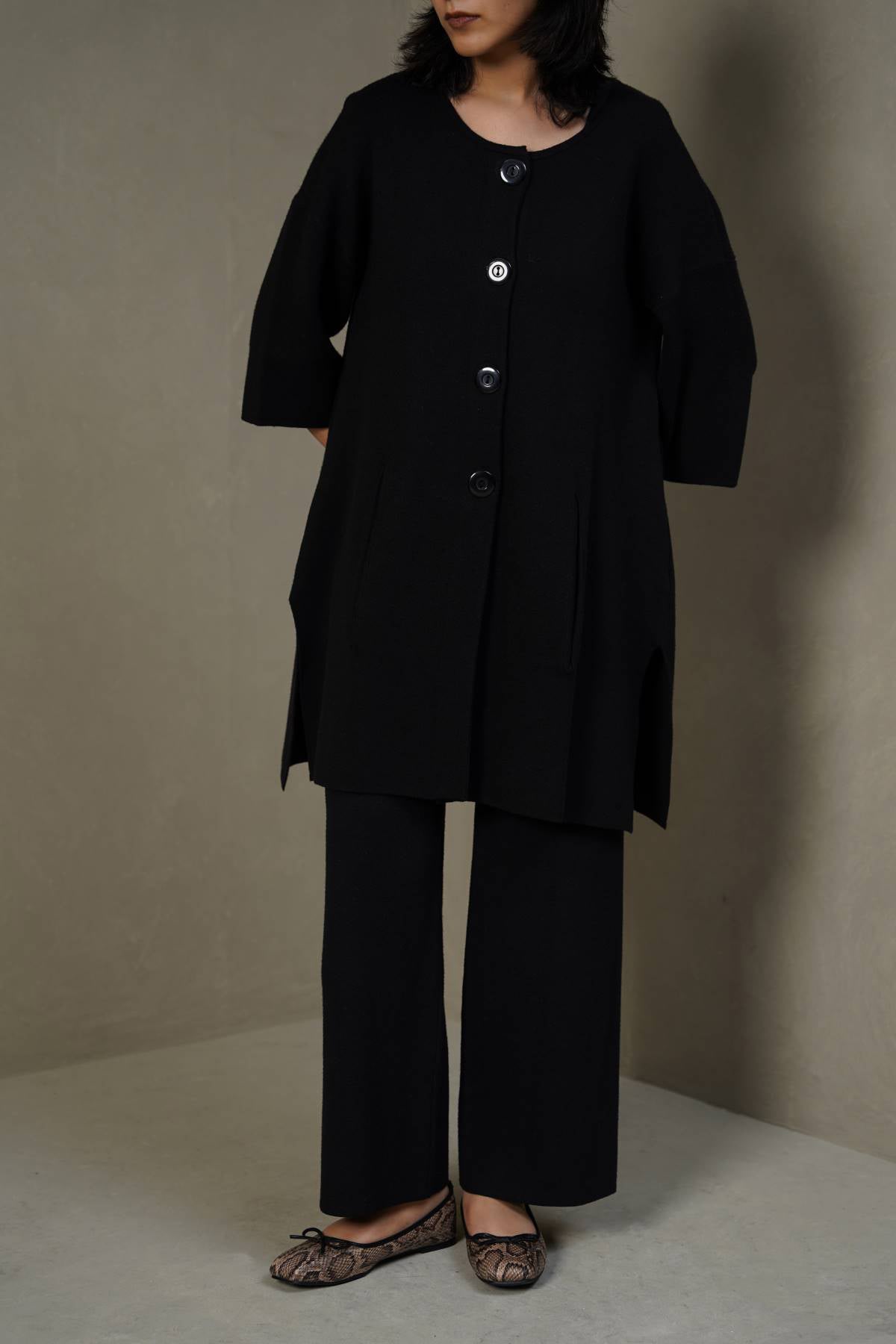 BLACK BUTTON KNIT PANT