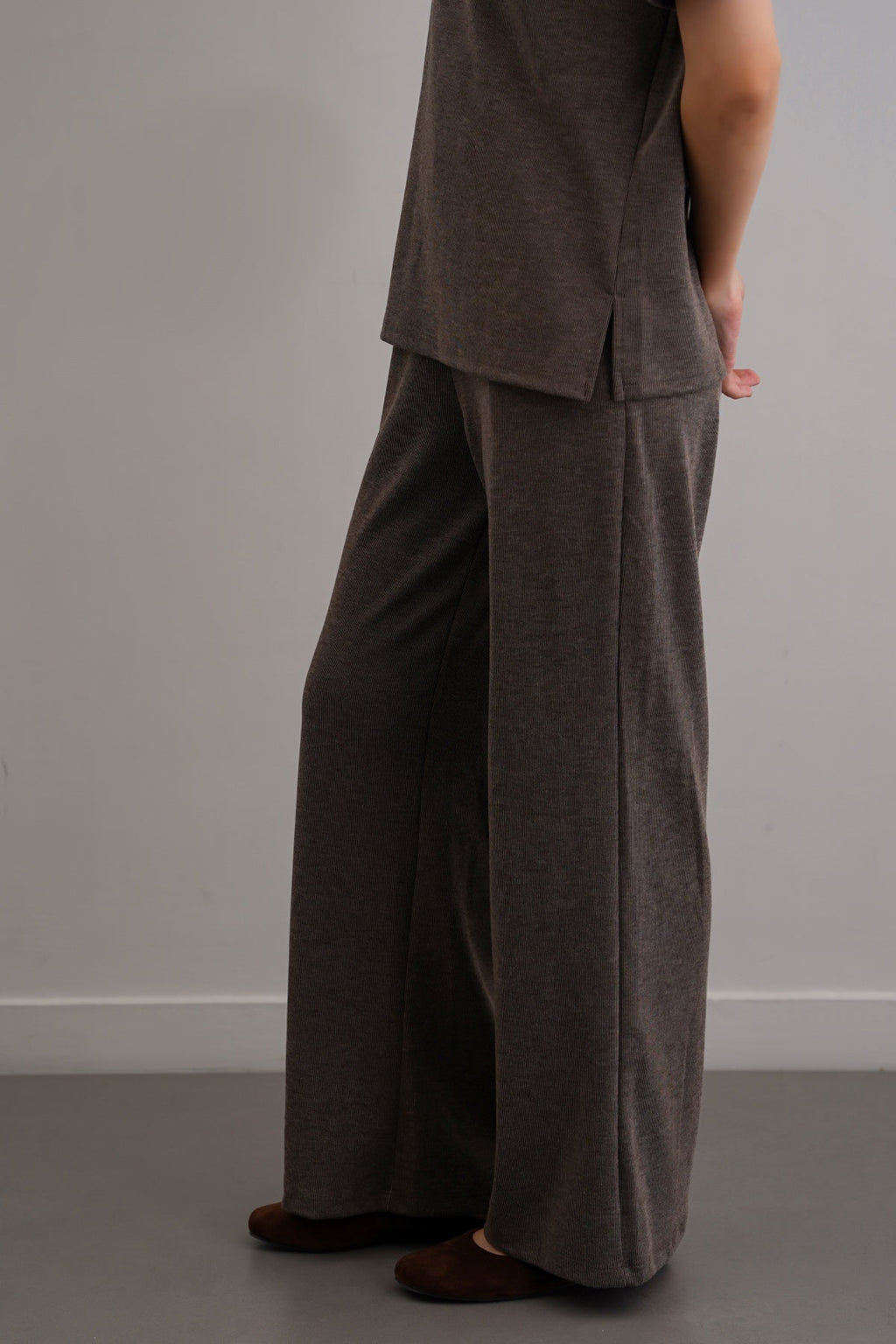 BROWN LIVE IN PANTS