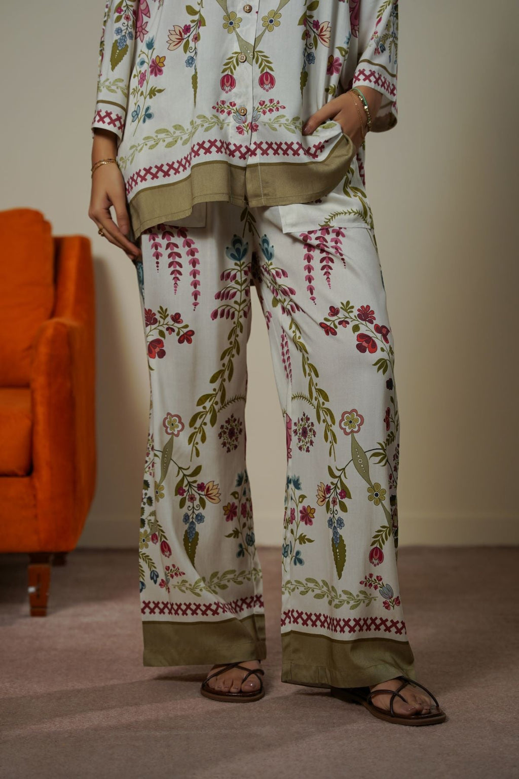 CREAM SPRING HEARTS PANTS