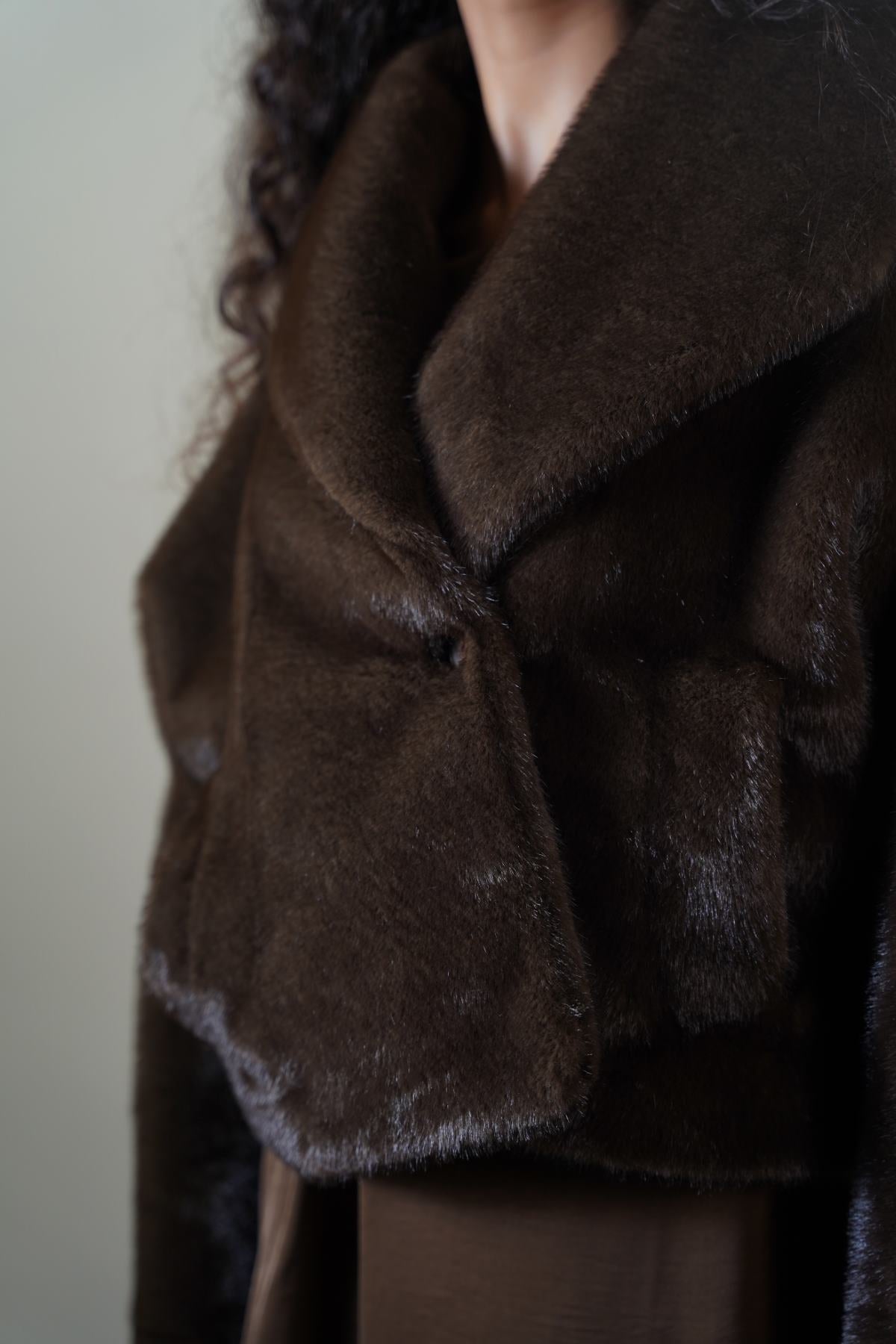 COFFEE SHORT WRAP FUR JACKET