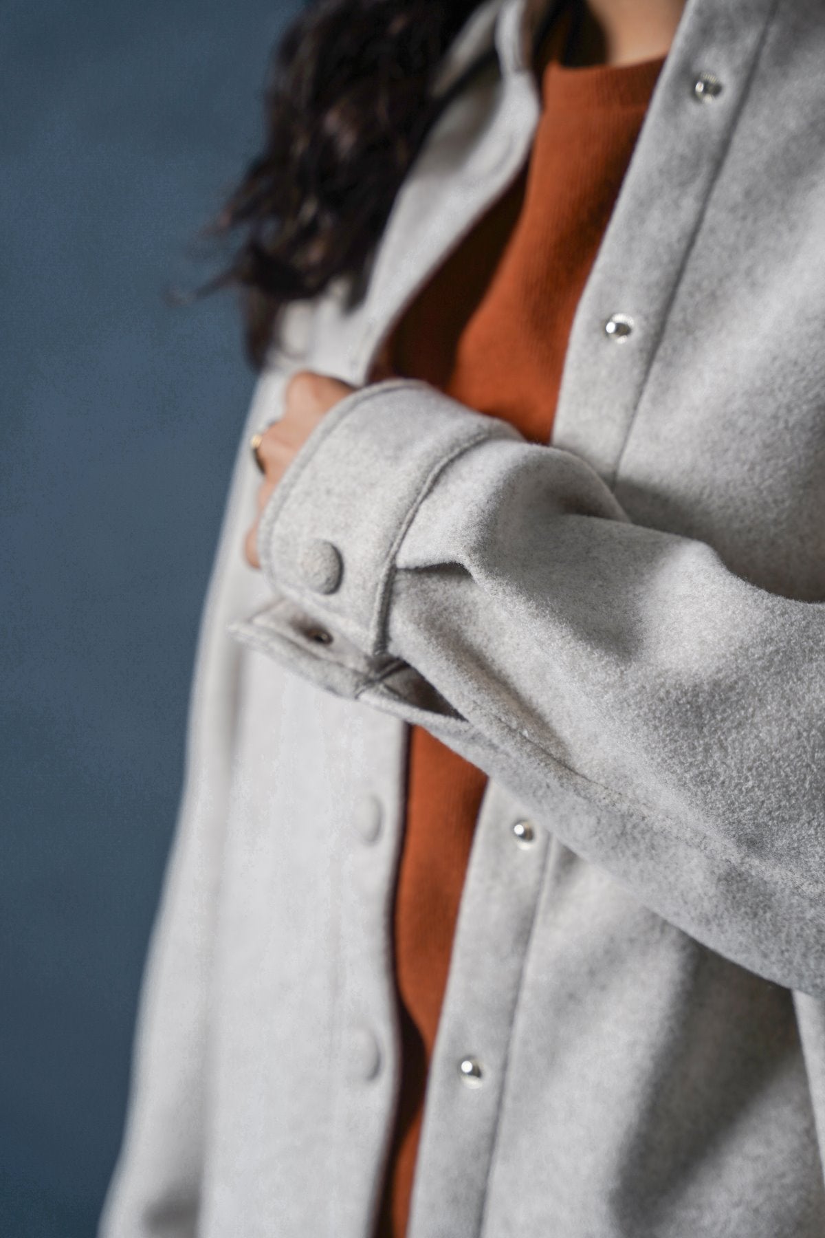 OAT WHITE HIGH HEM SHACKET