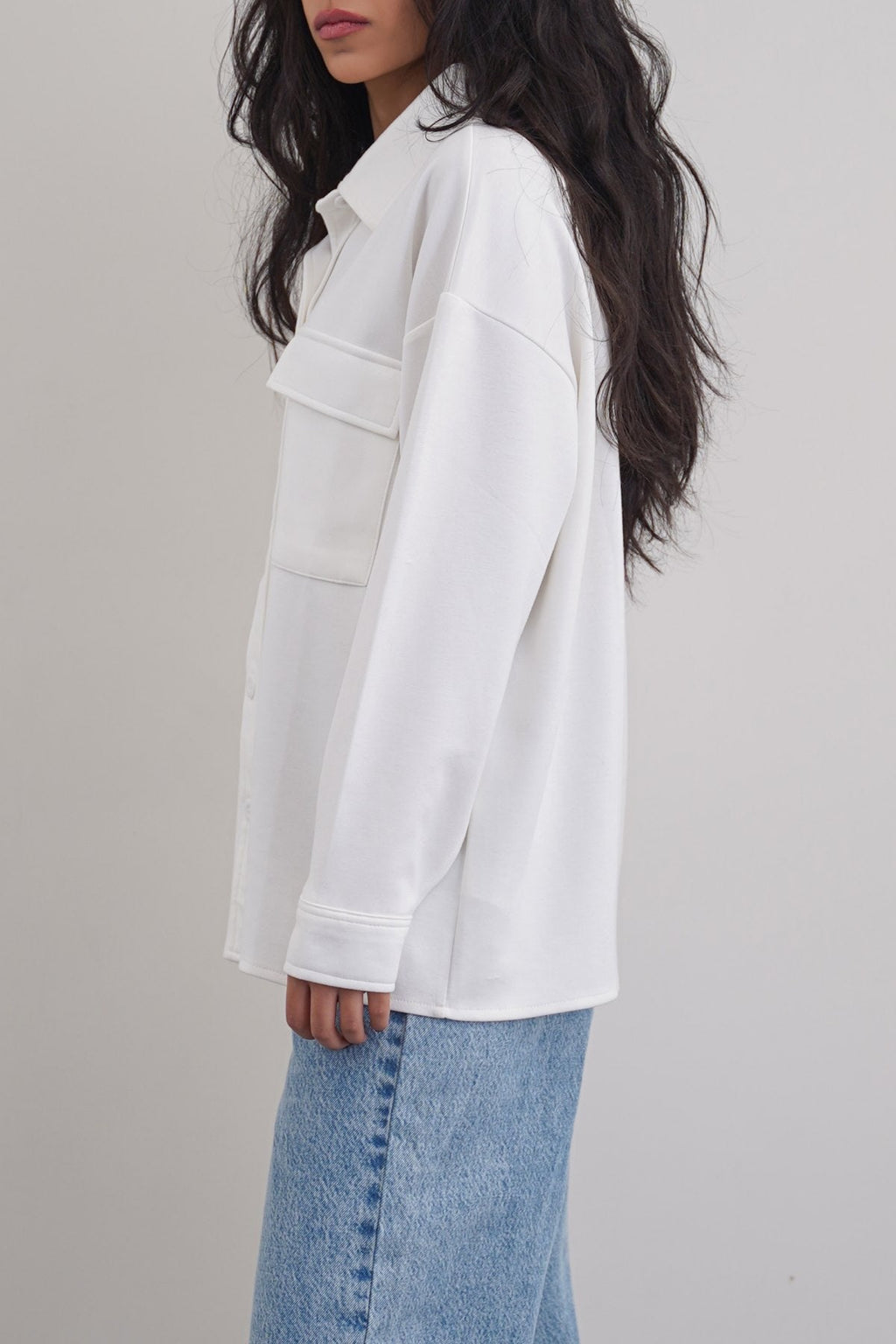 WHITE COVER SHACKET