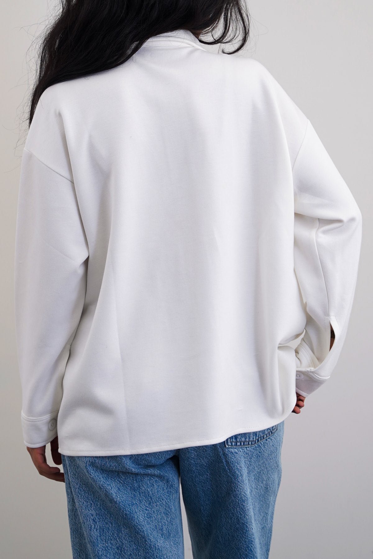 WHITE COVER SHACKET