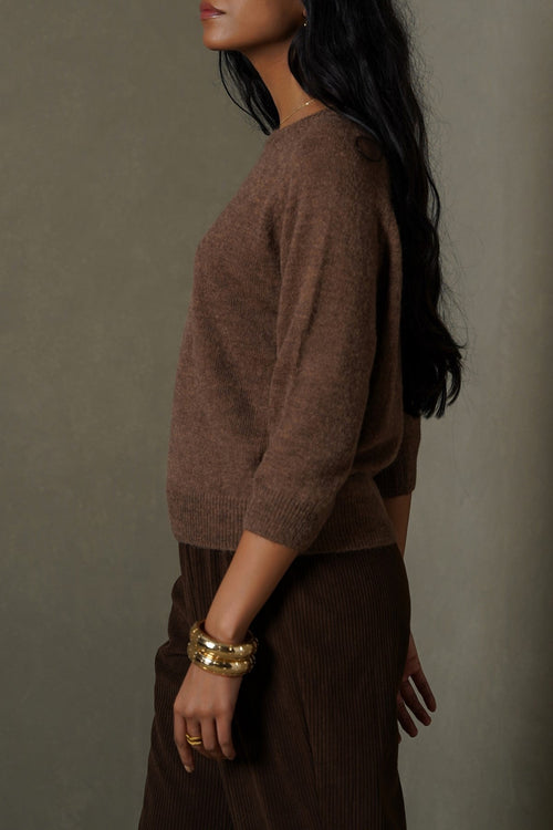 BROWN BEAR HUG SWEATER