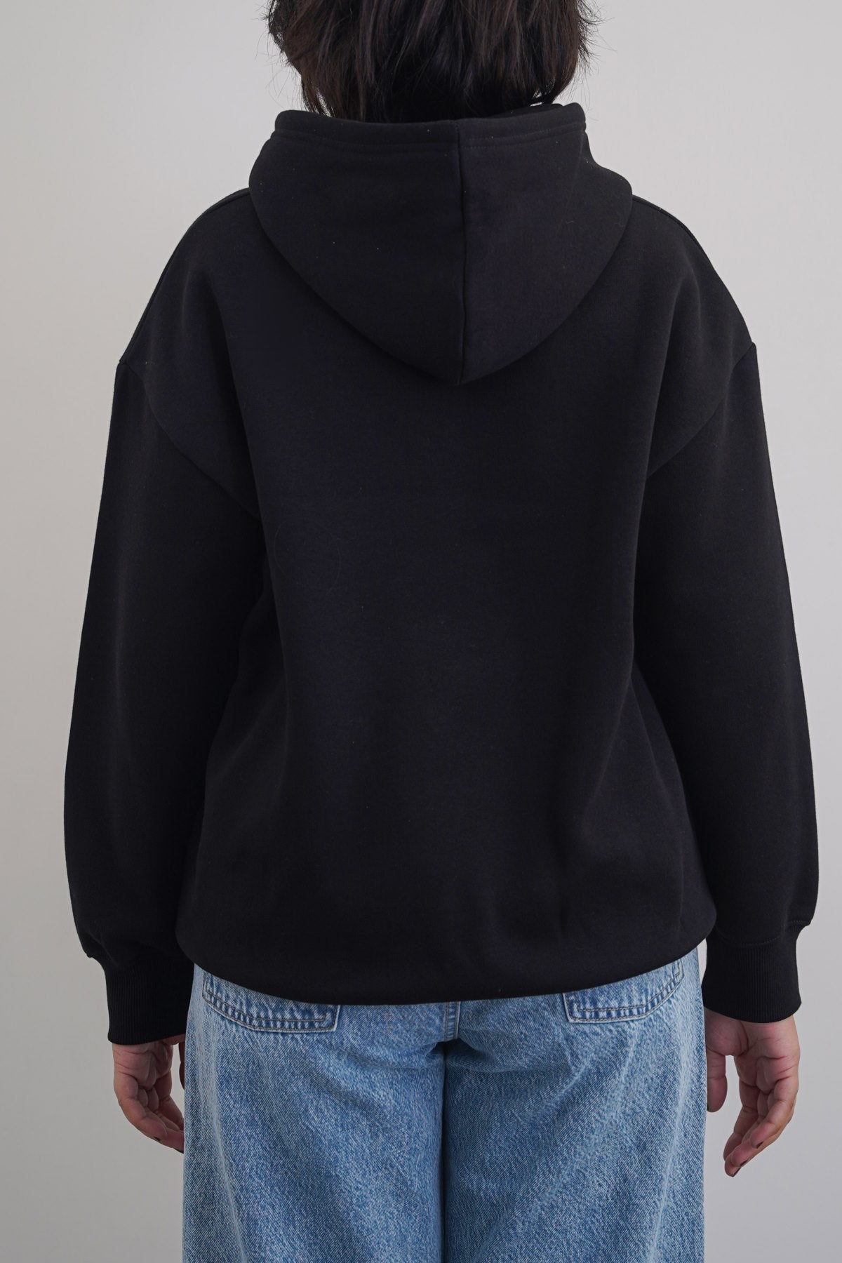 BLACK CLASSIC HOODIE