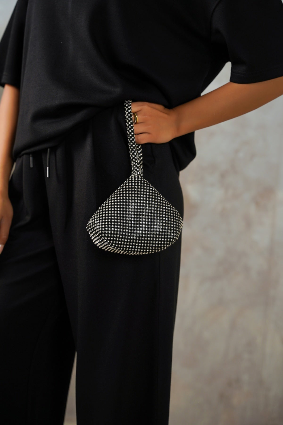 BLACK MINI STUD WRIST BAG