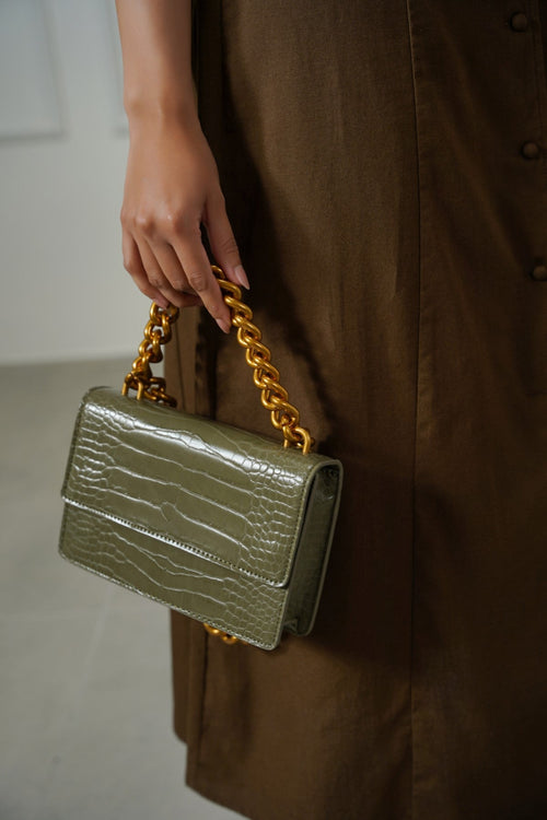 OLIVE BOXY STATEMENT BAG
