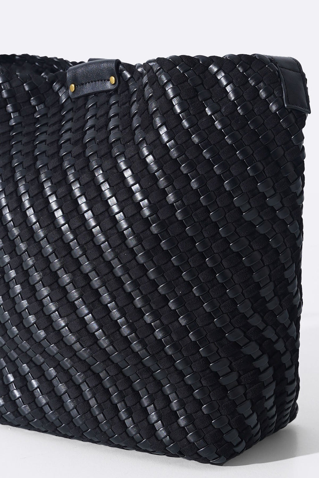 BLACK PALM WEAVE TOTE