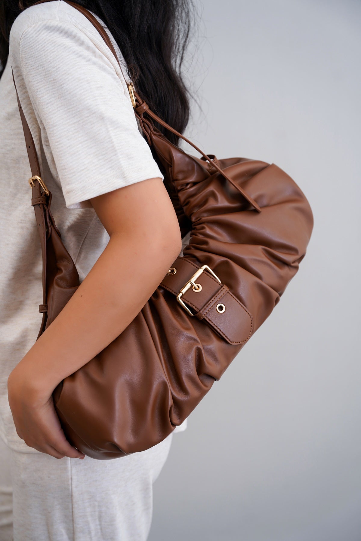 COFFEE CROISSANT SHOULDER BAG