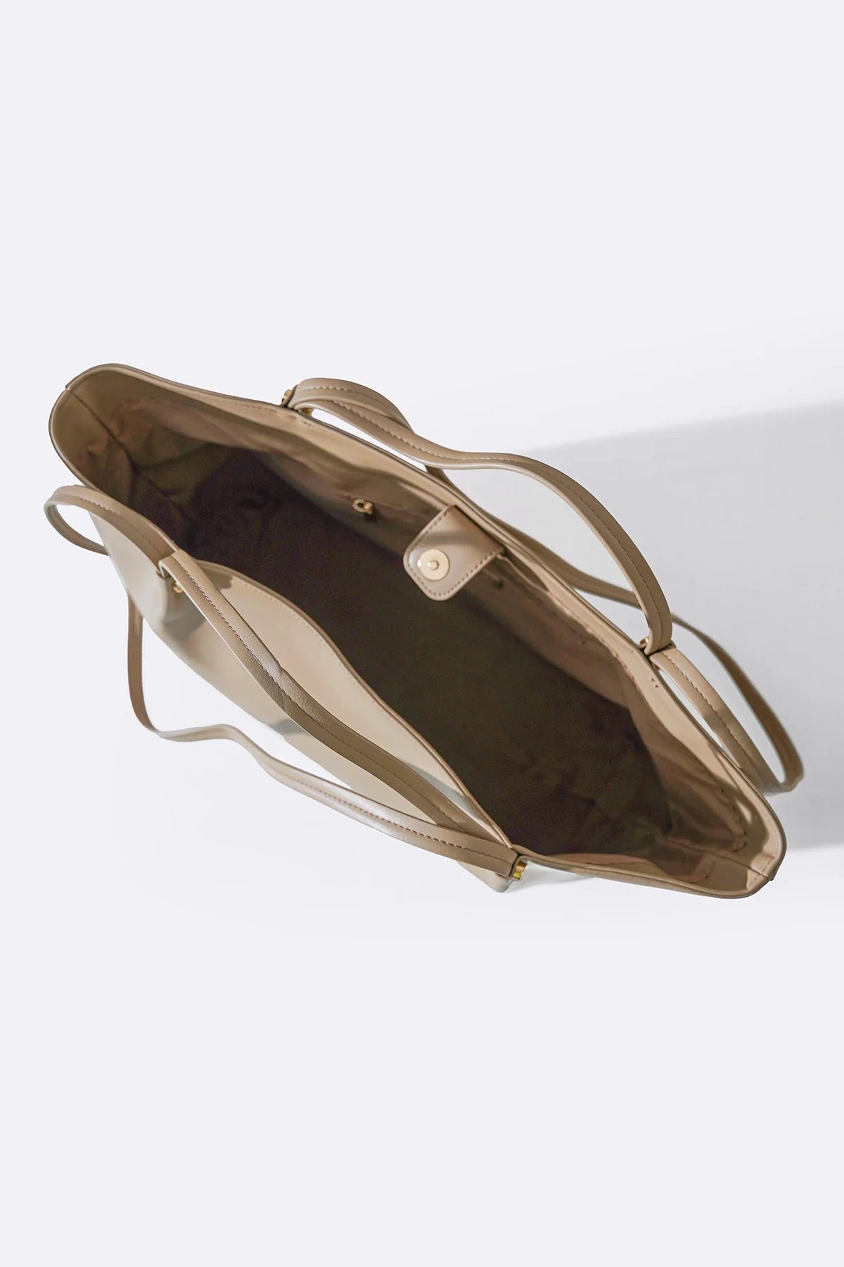 TAUPE RINGLEADER TOTE