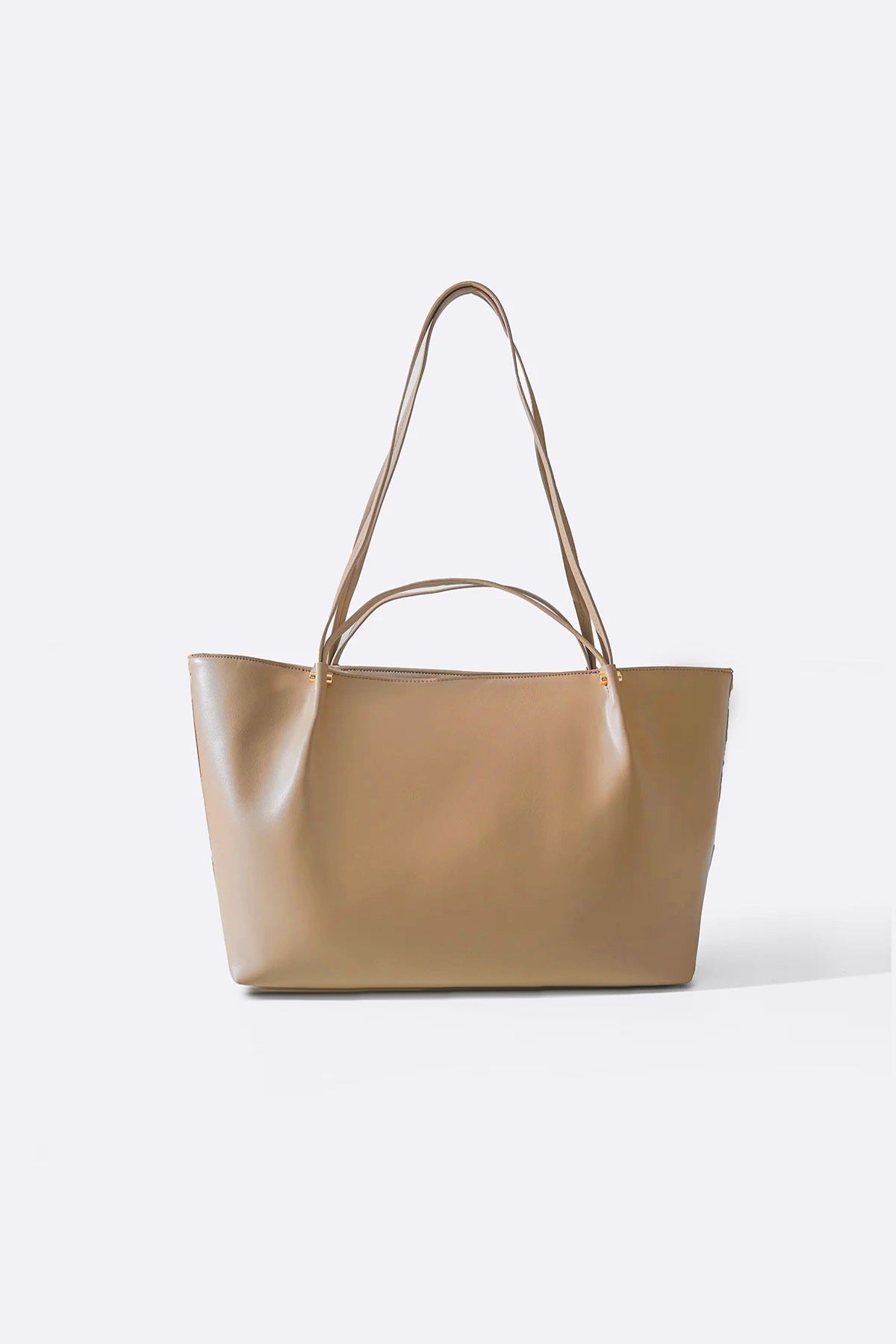 TAUPE RINGLEADER TOTE