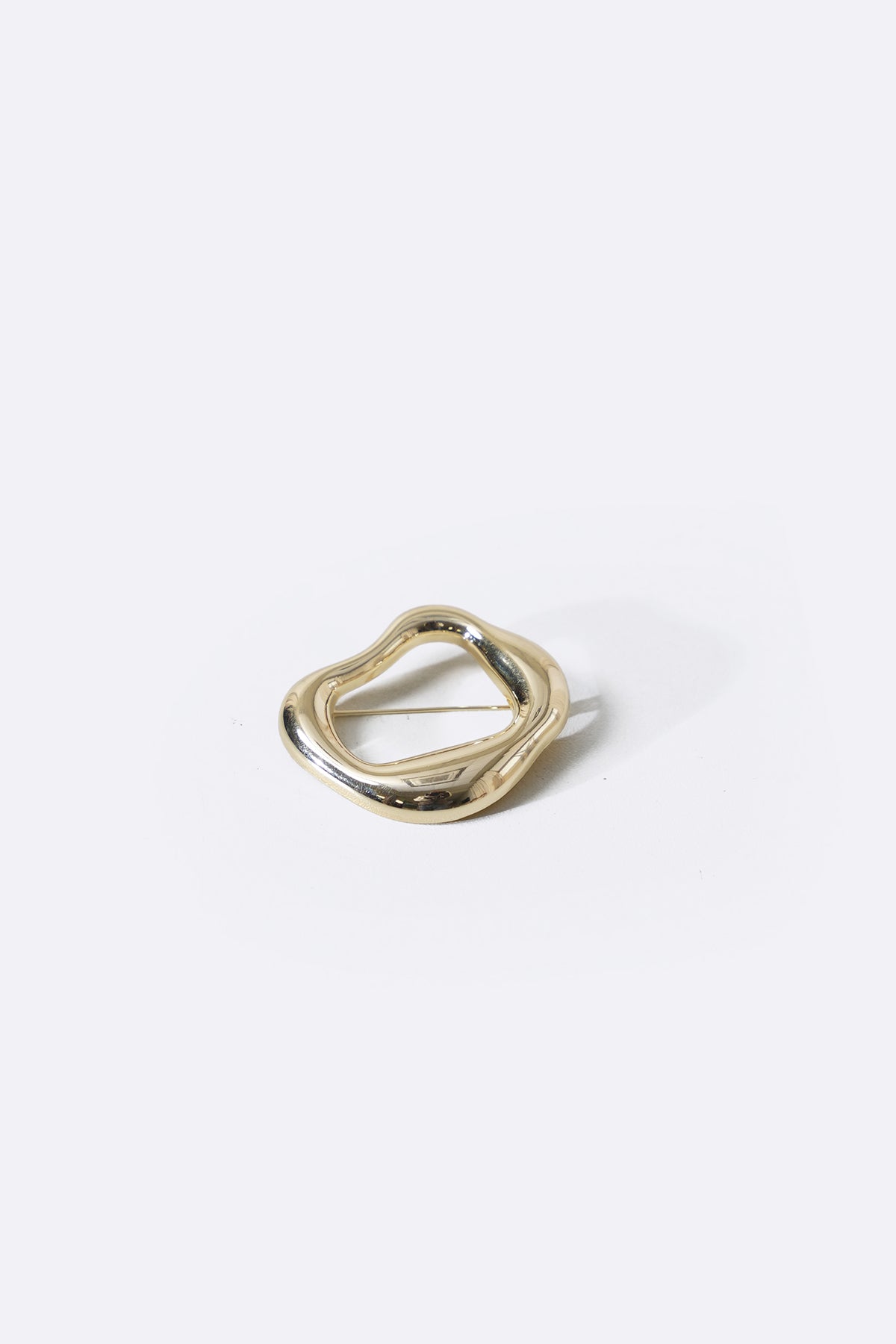 GOLD GOLD METAL BROOCH