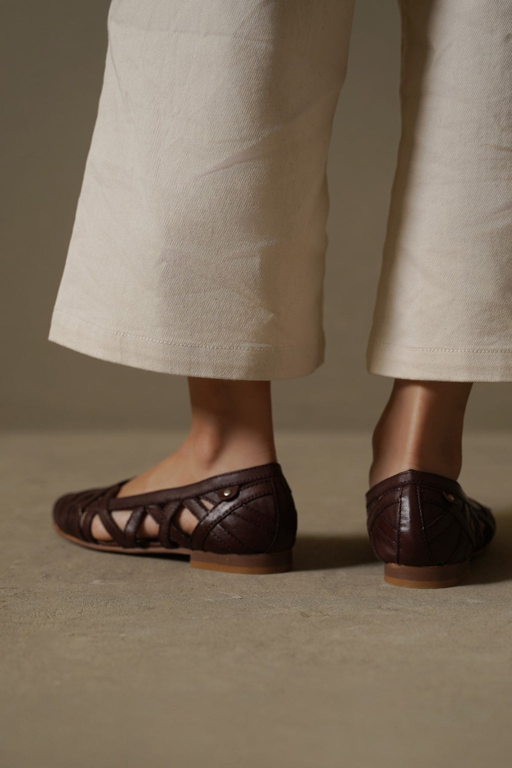 MAROON LEATHER WOVEN PUMPS