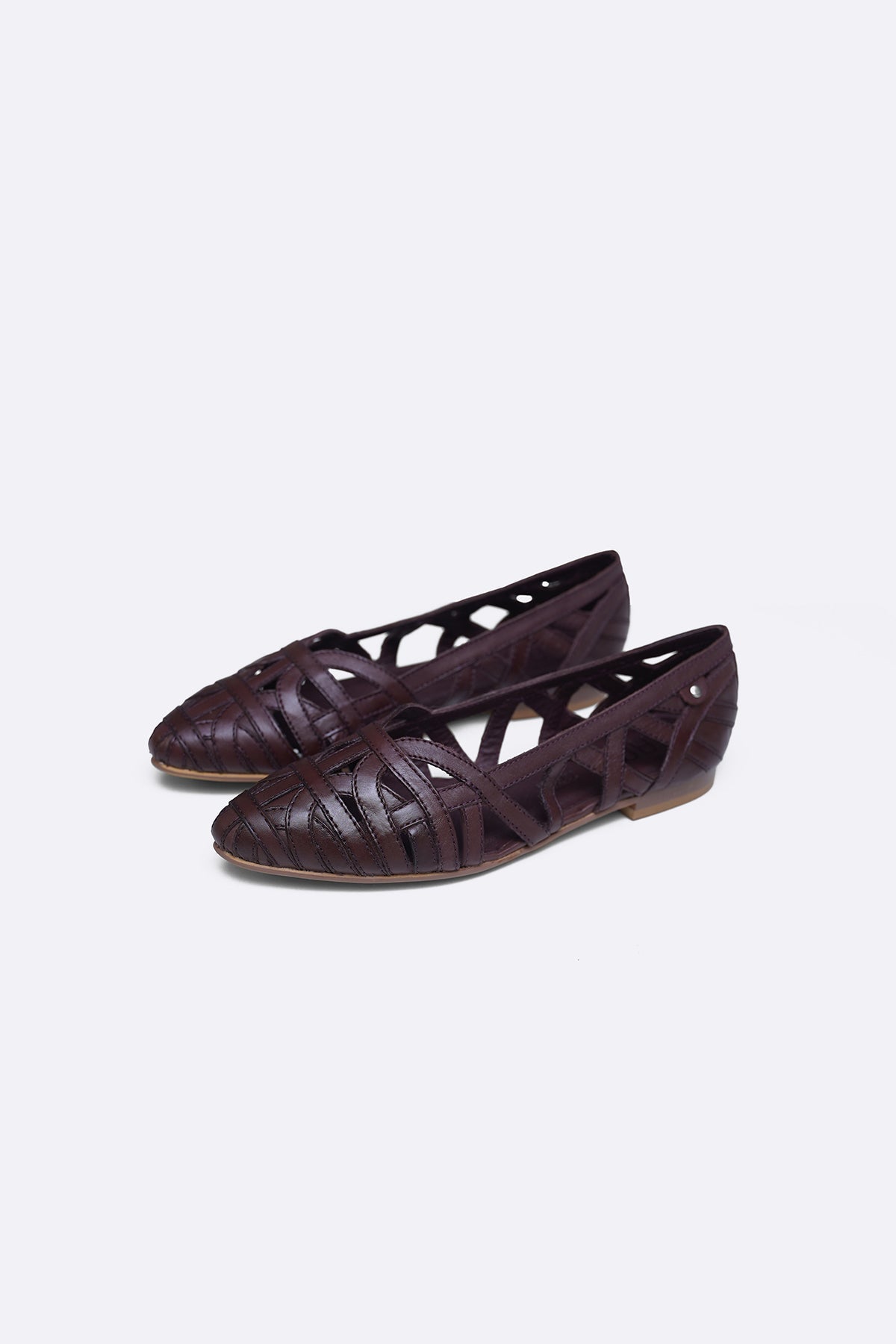 MAROON LEATHER WOVEN PUMPS