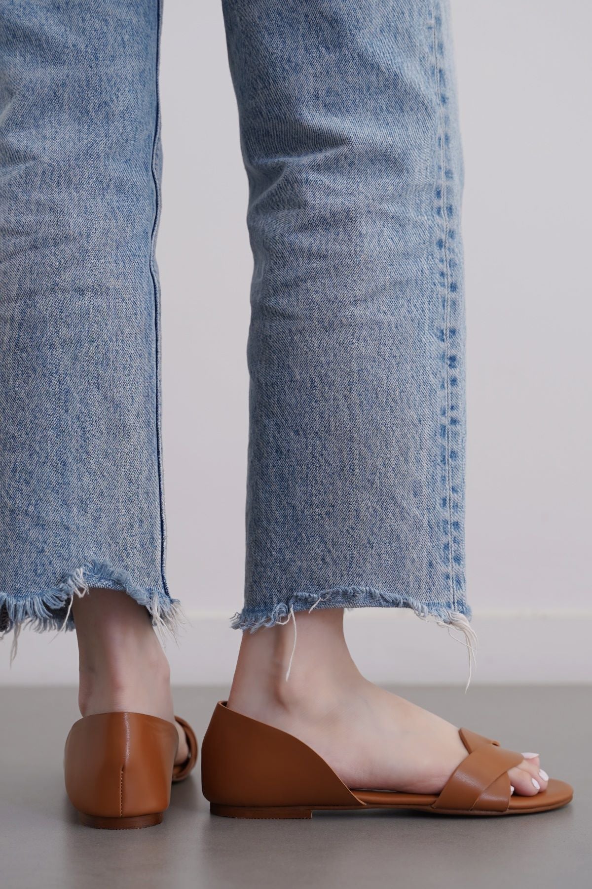 TAN DORSAY FLATS
