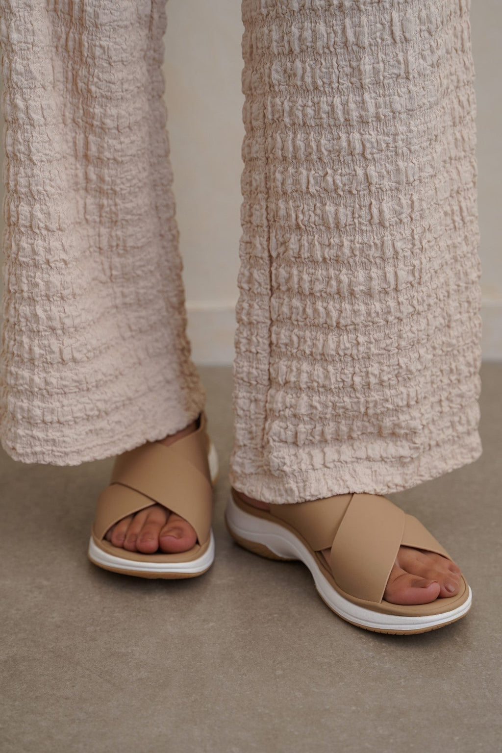 DARK BEIGE CROSS MAMA SANDALS