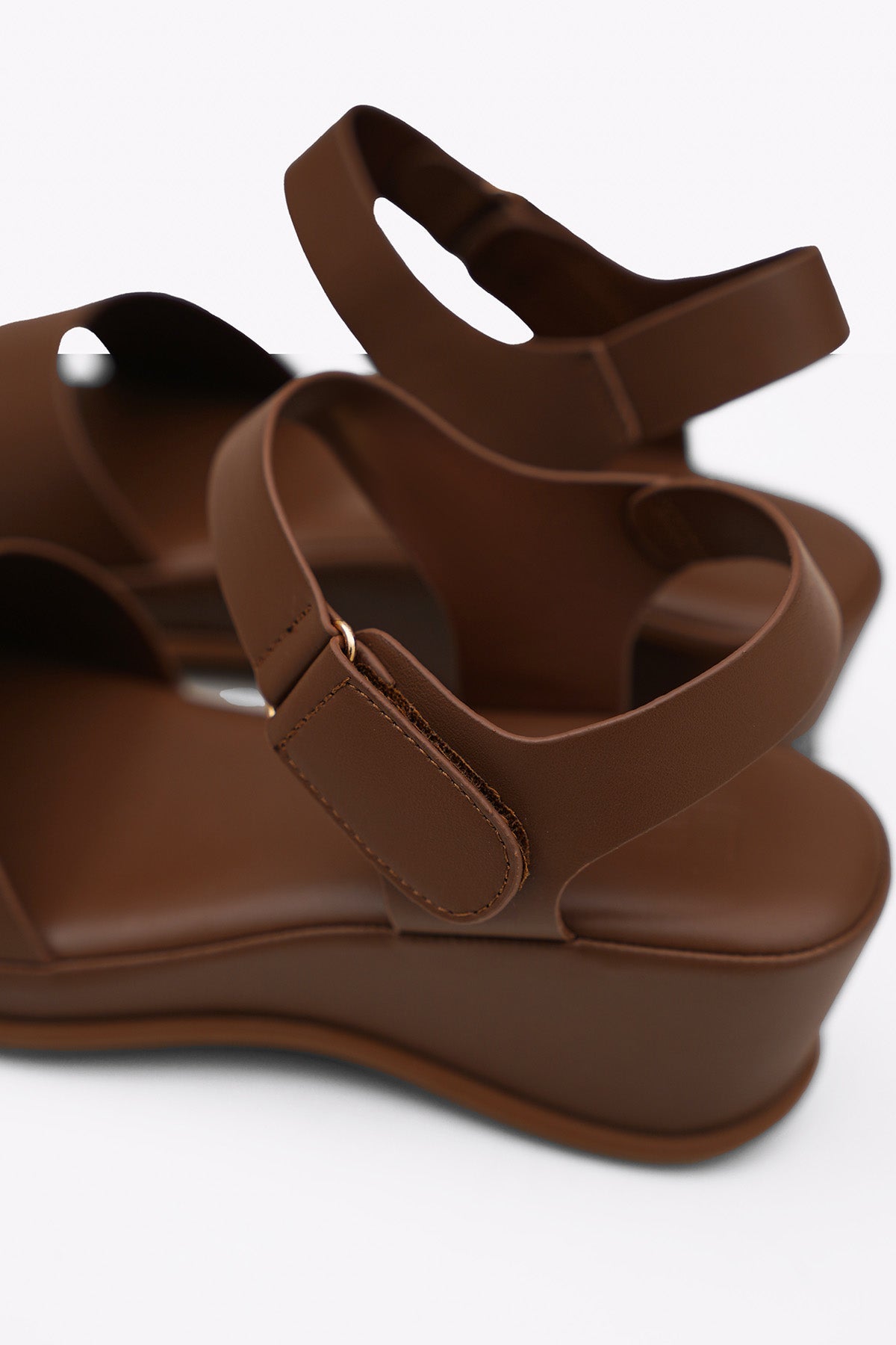 DARK TAN MAMA WEDGE SANDALS