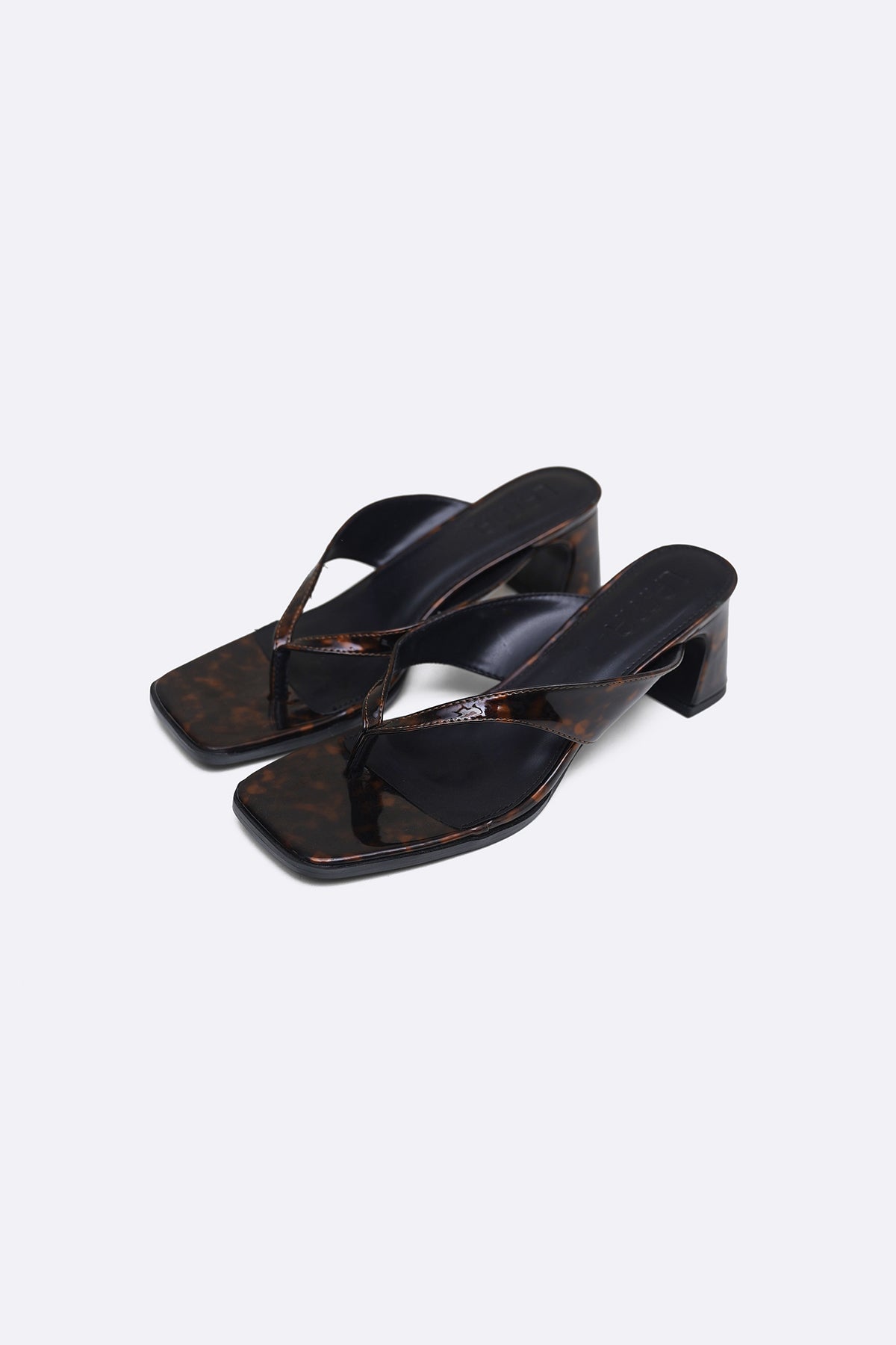 BROWN TORTOISE SHELL HEELS