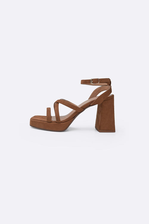 TAN CITY BLOCK HEELS