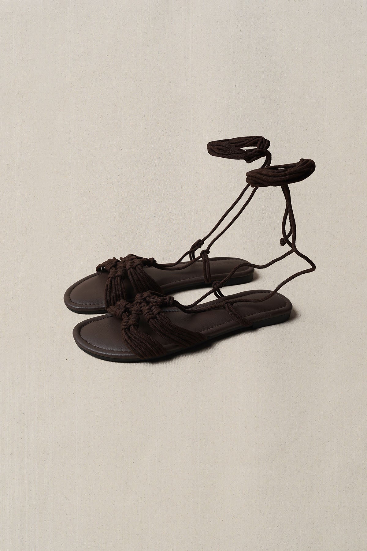 CHOCOLATE CAPRI WOVEN SLIDES