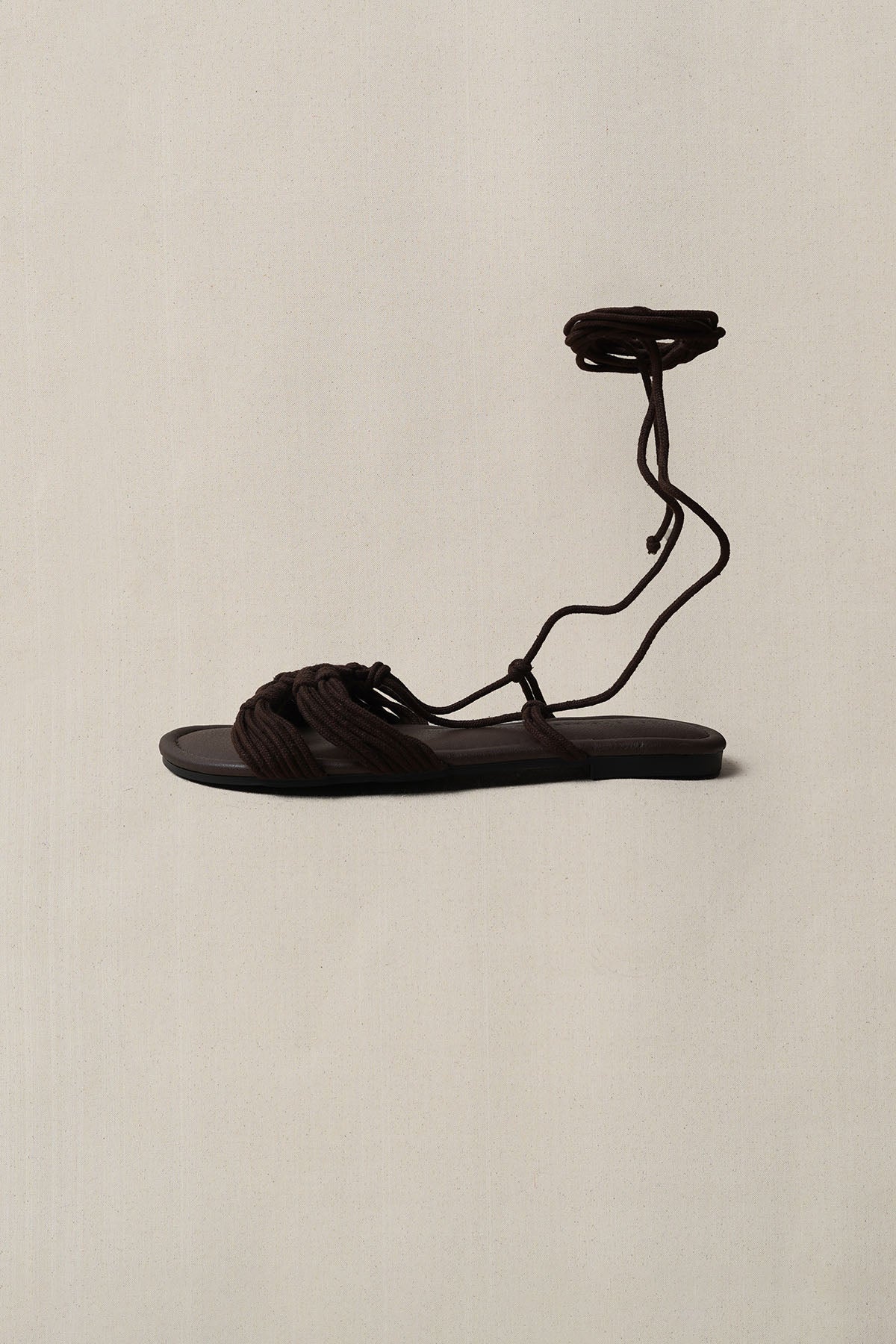 CHOCOLATE CAPRI WOVEN SLIDES