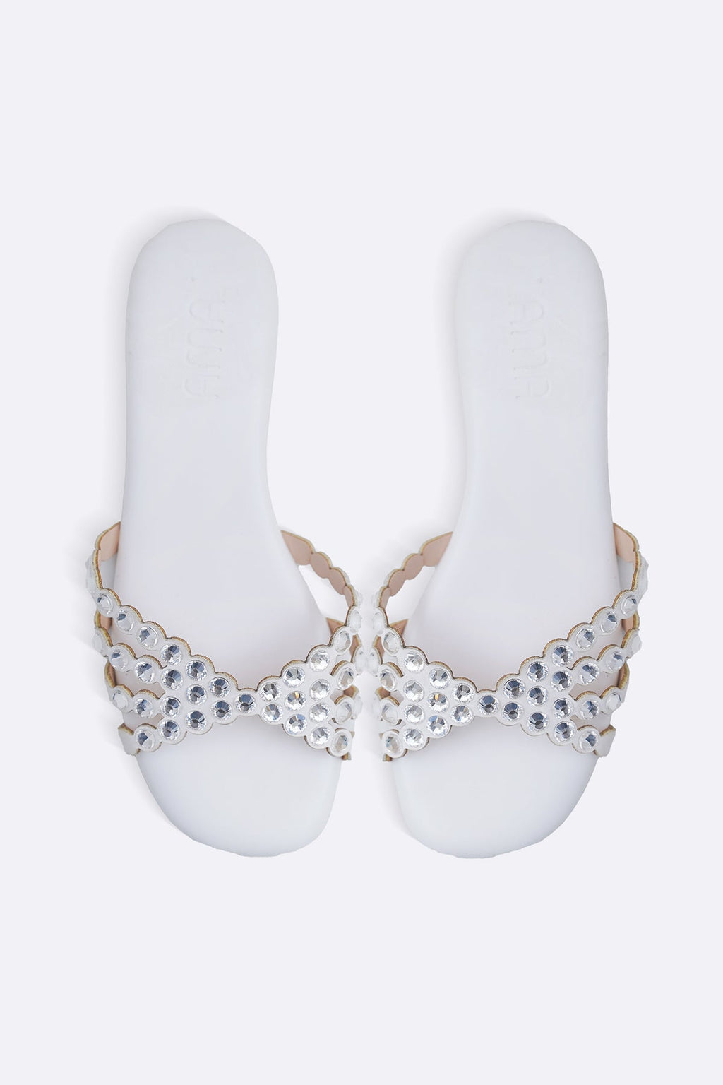 WHITE CUSHIONY PARTY SLIDES