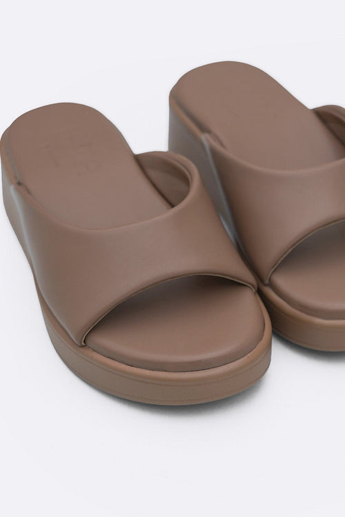 DARK BEIGE CANDY MAMA SLIDES