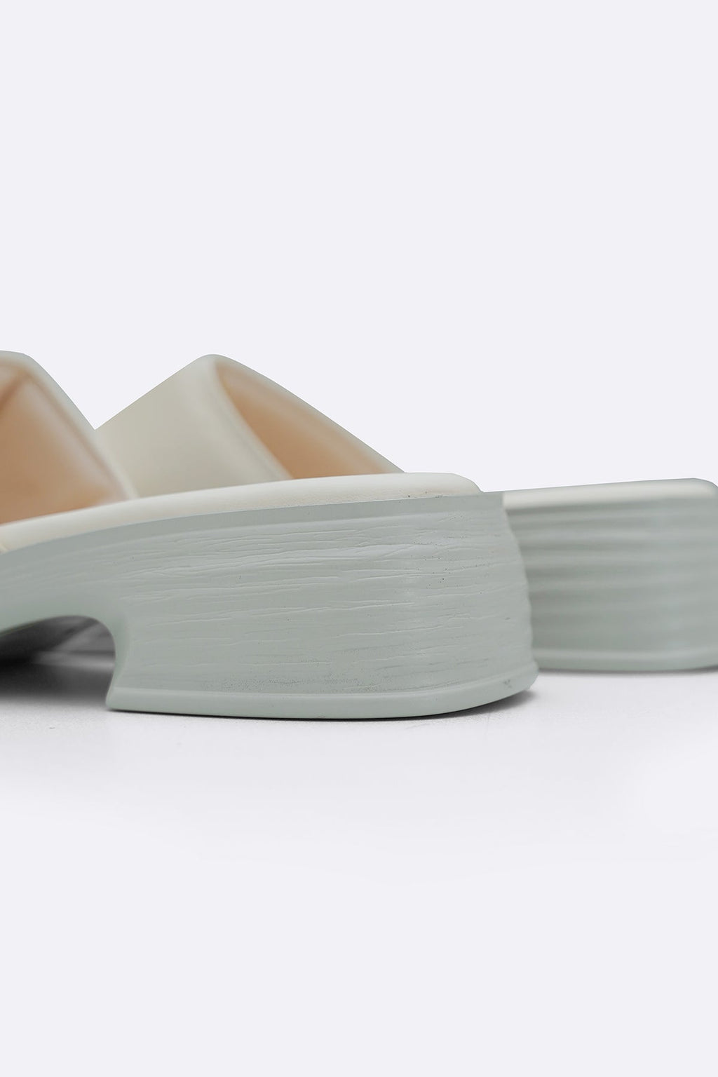 OFF WHITE COMFY EVERYDAY SLIDES